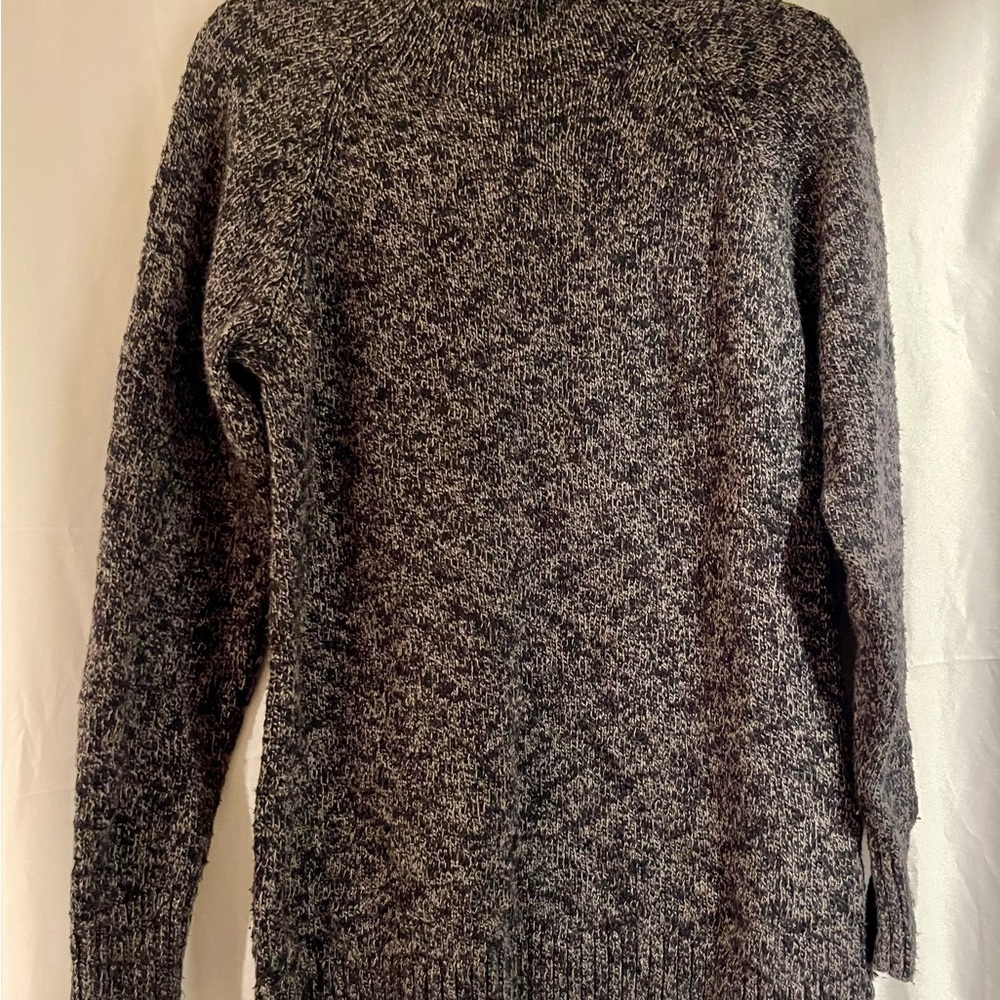 Womens L.L. Bean marled Black and Gray Sweater